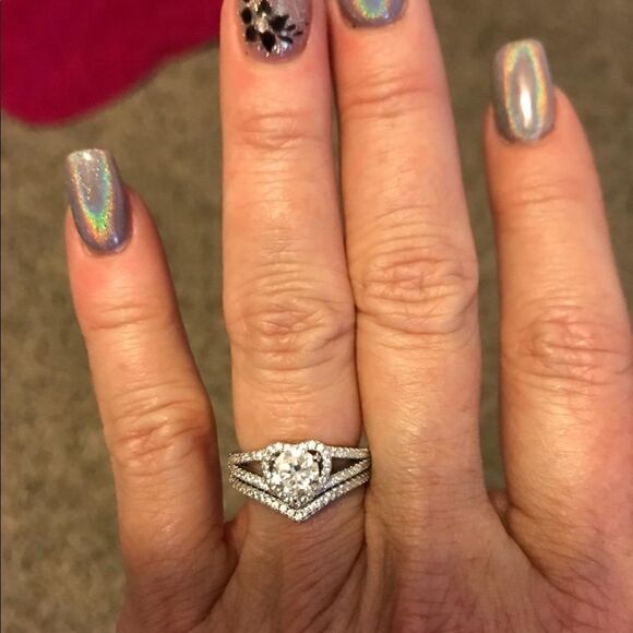 925 Sterling Silver Diamond Heart Engagement Ring Two Piece Set - Picture 7 of 7